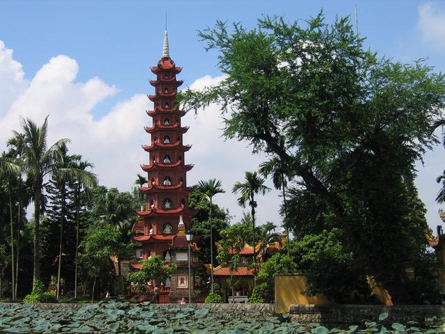 Tran quoc pagoda-1.jpg